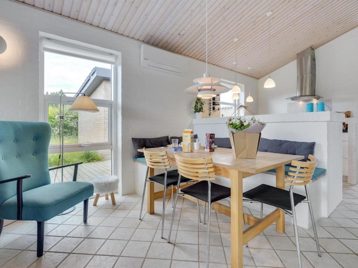 Holiday Home Evangelia - 1-2Km From The Sea In Lolland- Falster And Mon By Interhome Bogø By Kültér fotó